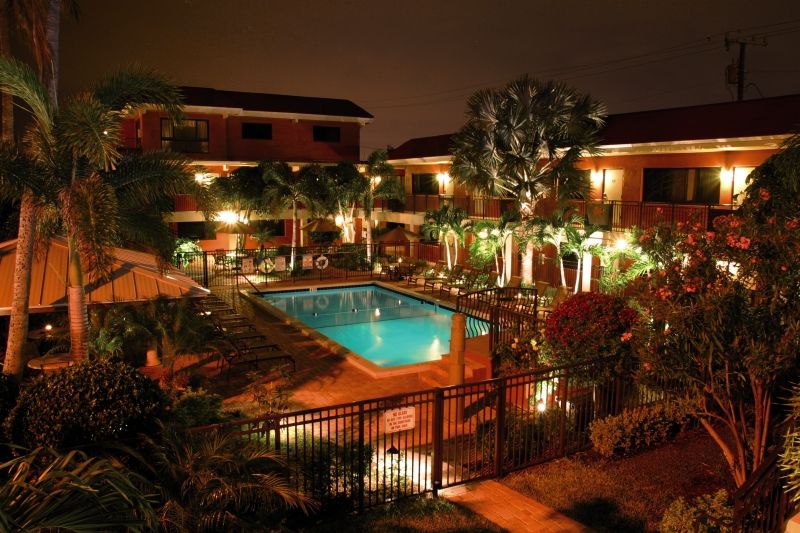 Away Inn Lauderdale-by-the-Sea Exterior foto